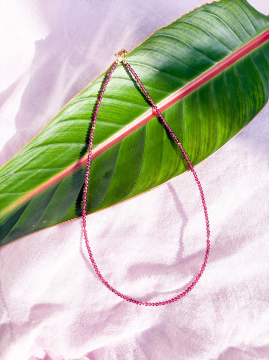 Choker z minerálu Granát