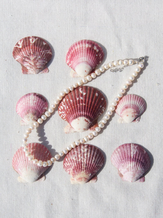 Choker z říčních perel