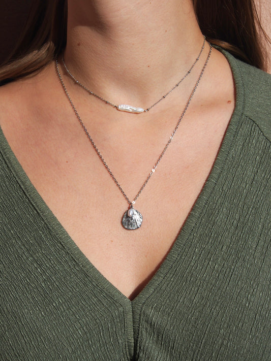 Řetízek s mušlí a říční perlou