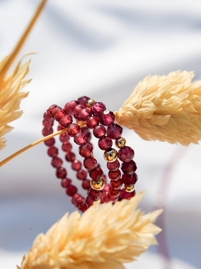 Prstýnek z Granátu