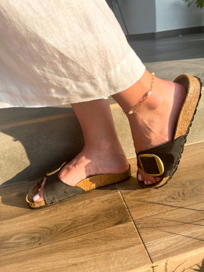 Řetízkový náramek na kotník s říčními perlami