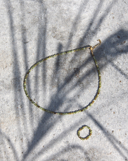 Choker ze zeleného Granátu