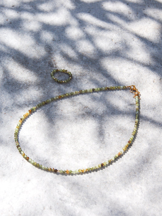 Choker ze zeleného Granátu