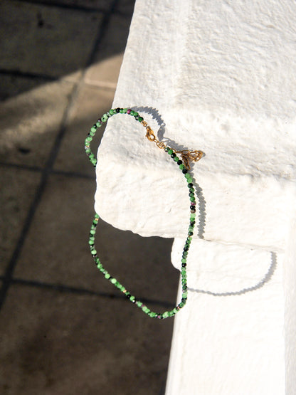 Choker z Rubínu v Zoisitu